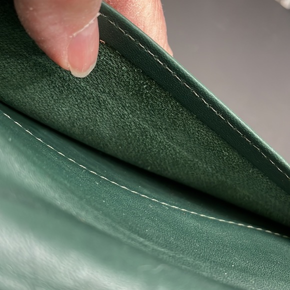 RARE Green Vintage Coach Zip Around Wallet Excellent Condition - Picture 13 of 16